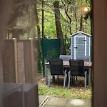 ,szeregowy Obok Lasu Z Tarasem I Dwoma Sypialniami , 800 Metrow Od Plazy Apartmán *