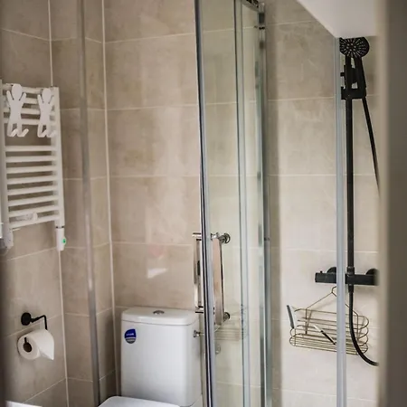 Apartment Z Ogrodem I Dwoma Sypialniami Blisko Plazy Pobierowo