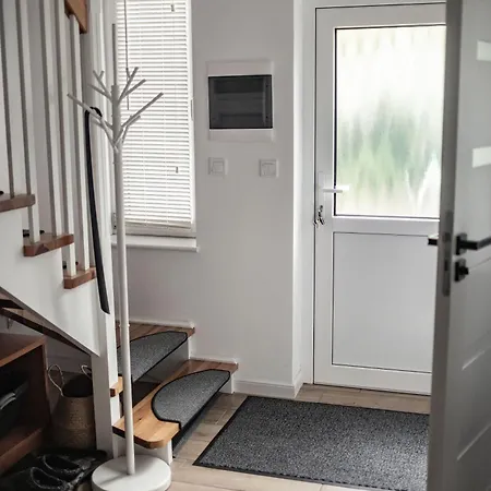 ,szeregowy Z Tarasem I Dwoma Sypialniami , 800 Metrów Od Plaży * Pobierowo