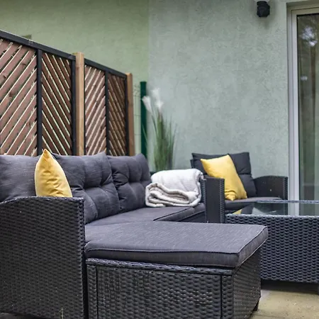 ,szeregowy Z Tarasem I Dwoma Sypialniami , 800 Metrów Od Plaży *