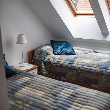 ,szeregowy Z Tarasem I Dwoma Sypialniami , 800 Metrów Od Plaży Pobierowo