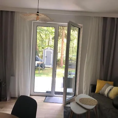 Apartment Z Ogrodem I Dwoma Sypialniami Blisko Plazy Pobierowo