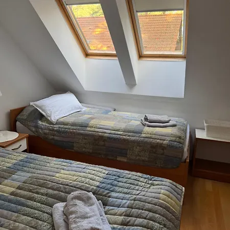 ,szeregowy Z Tarasem I Dwoma Sypialniami , 800 Metrów Od Plaży Apartamento Pobierowo