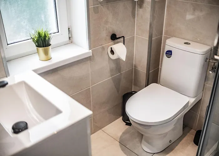 ,szeregowy Obok Lasu Z Tarasem I Dwoma Sypialniami , 800 Metrow Od Plazy Appartement