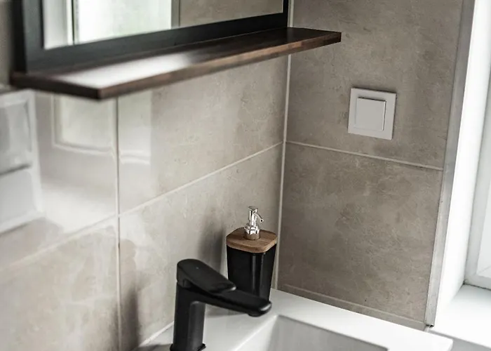 ,szeregowy Obok Lasu Z Tarasem I Dwoma Sypialniami , 800 Metrow Od Plazy *