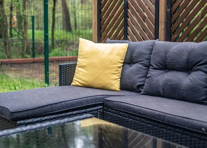 ,szeregowy Obok Lasu Z Tarasem I Dwoma Sypialniami , 800 Metrow Od Plazy *