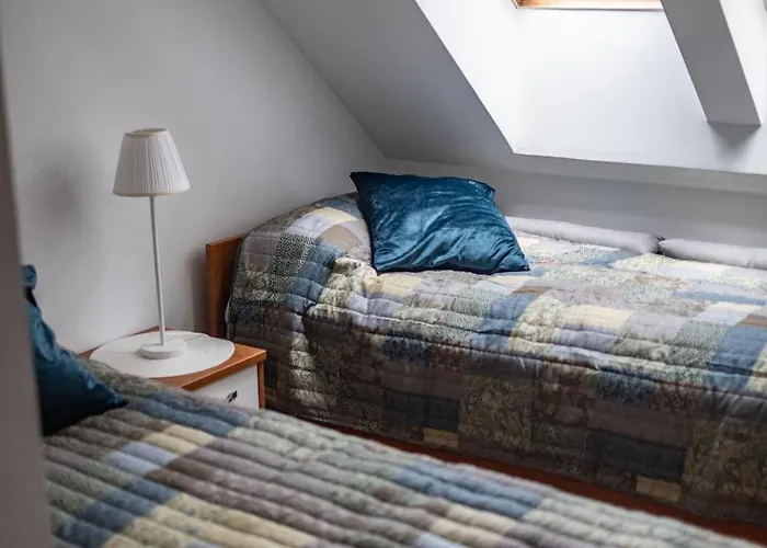 ,szeregowy Obok Lasu Z Tarasem I Dwoma Sypialniami , 800 Metrow Od Plazy Pobierowo