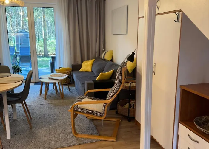 ,szeregowy Obok Lasu Z Tarasem I Dwoma Sypialniami , 800 Metrow Od Plazy * Pobierowo